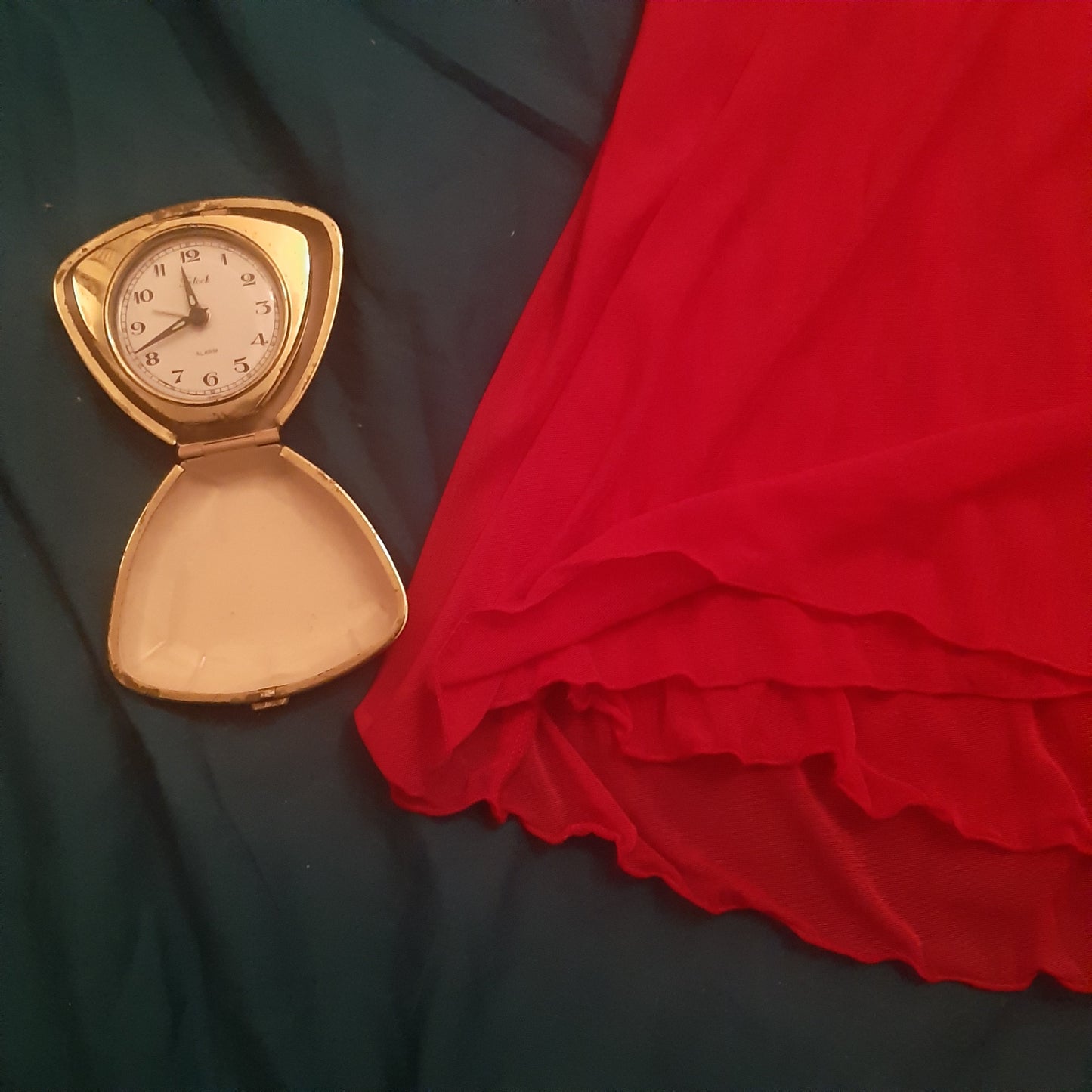 Ruby red slip