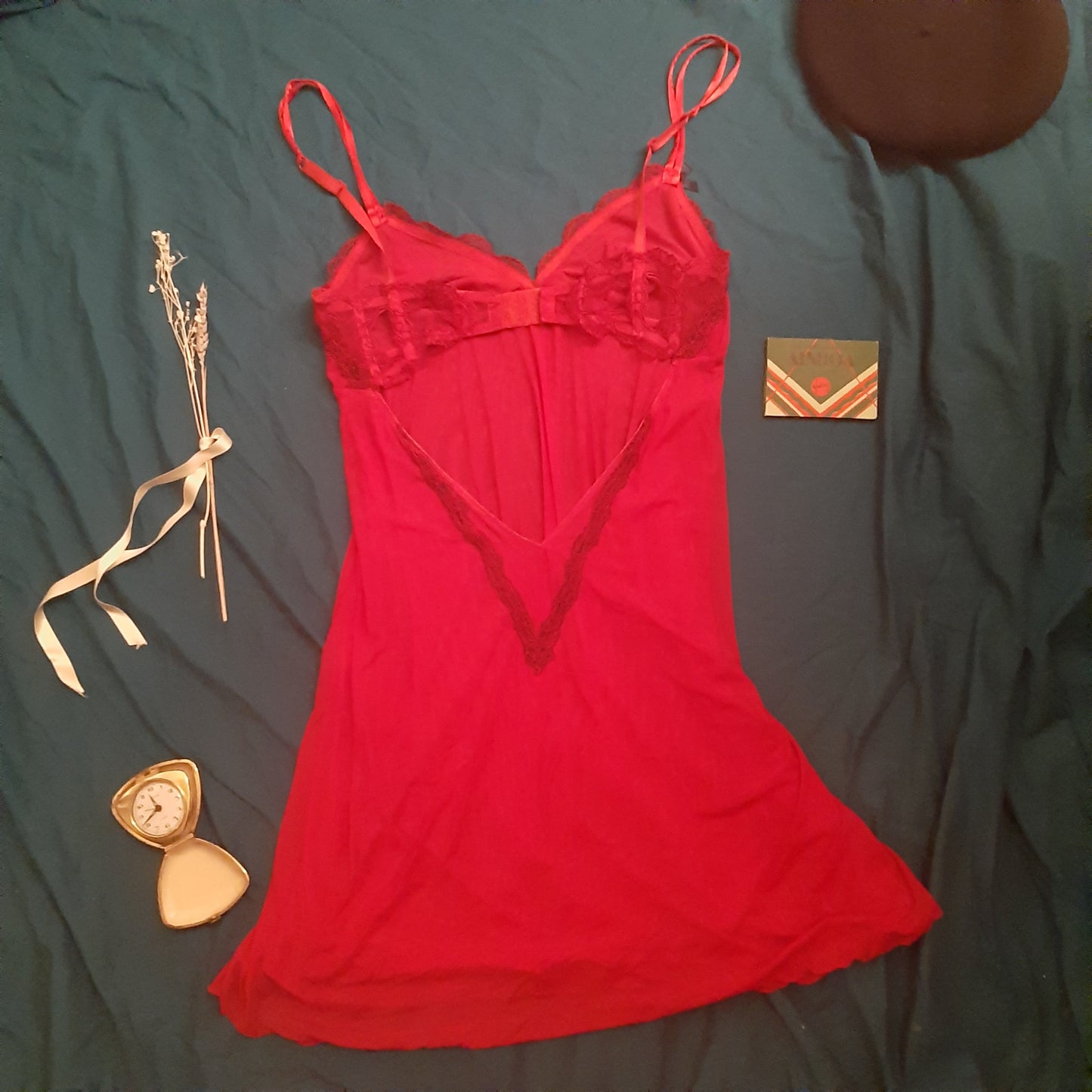 Ruby red slip