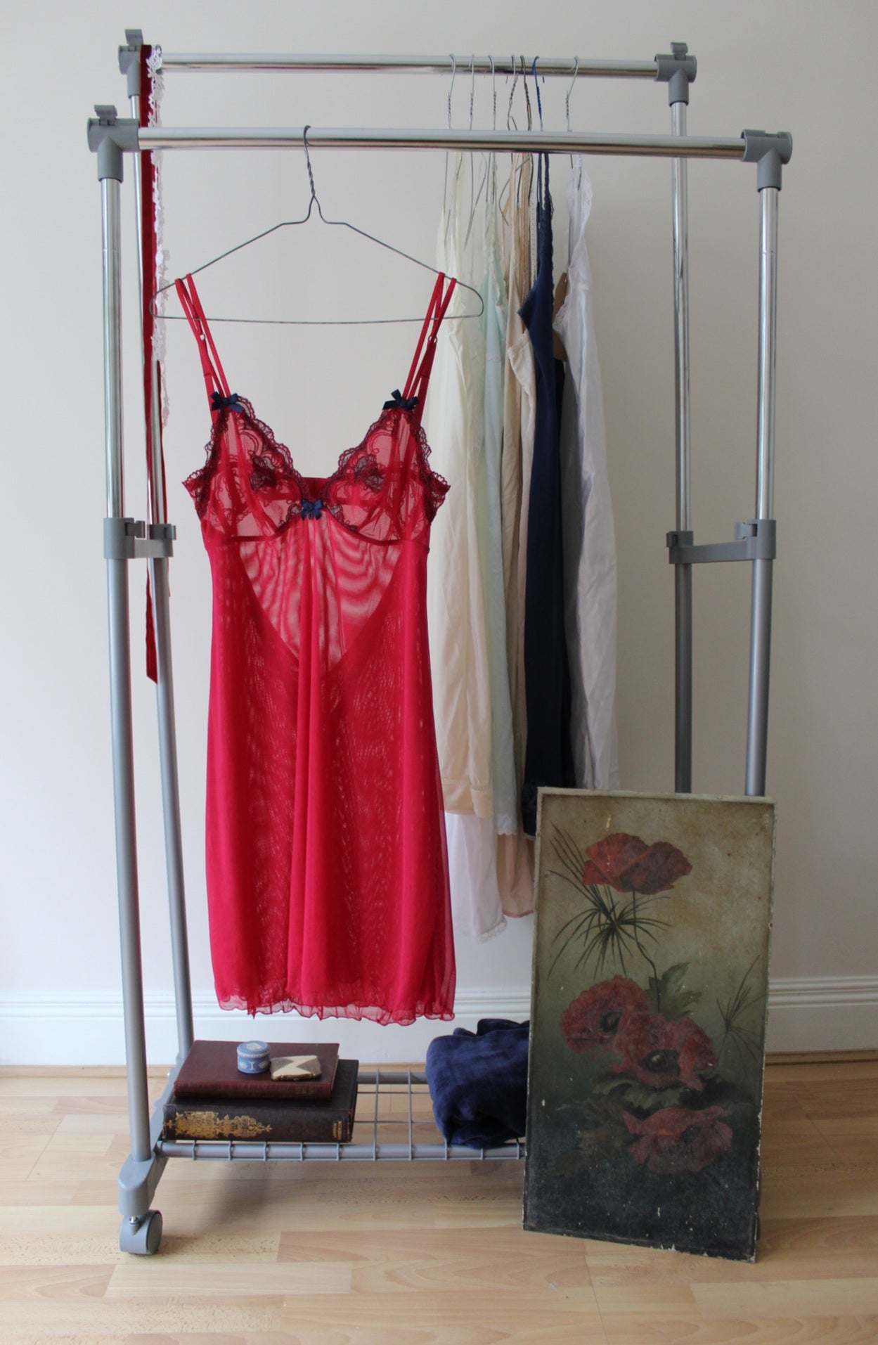 Ruby red slip