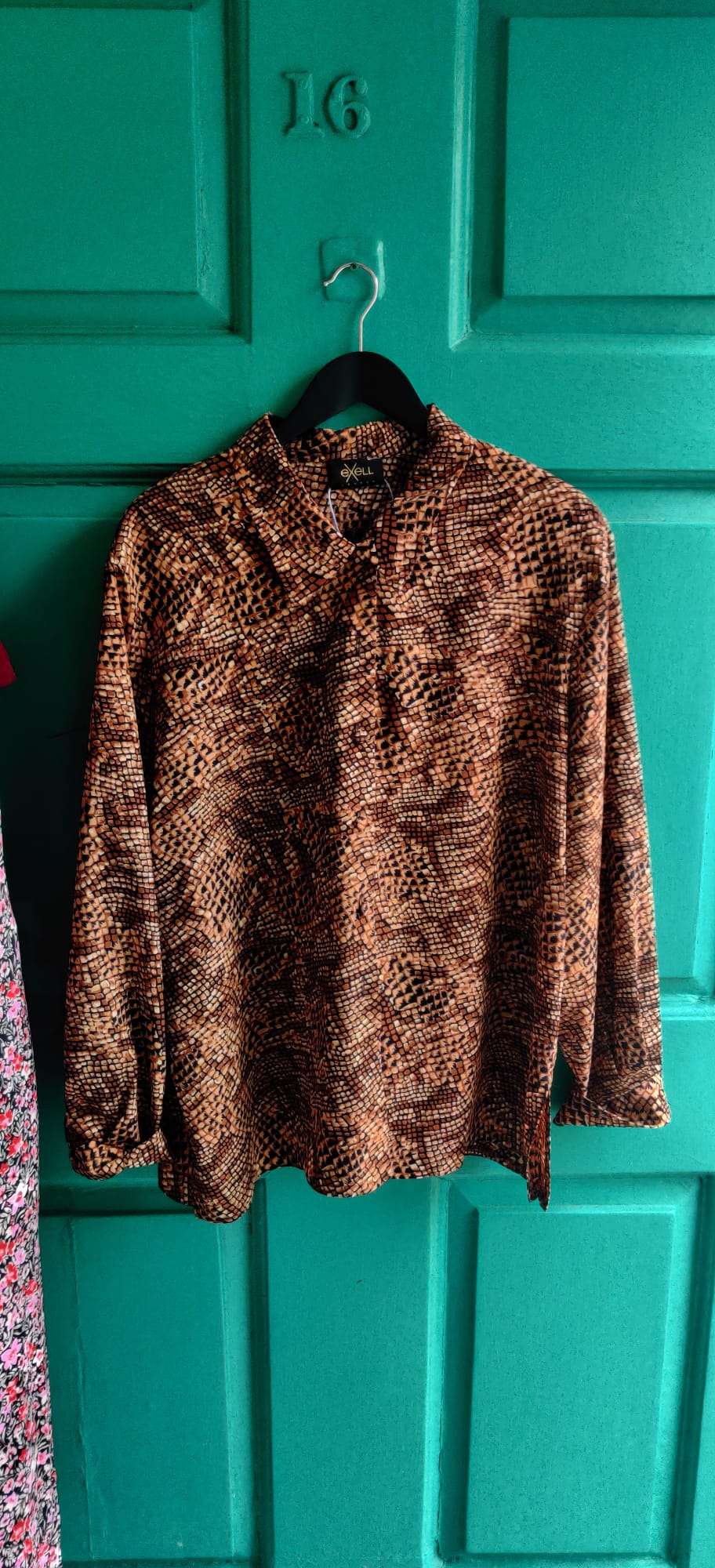 Snakeskin shirt size UK 22