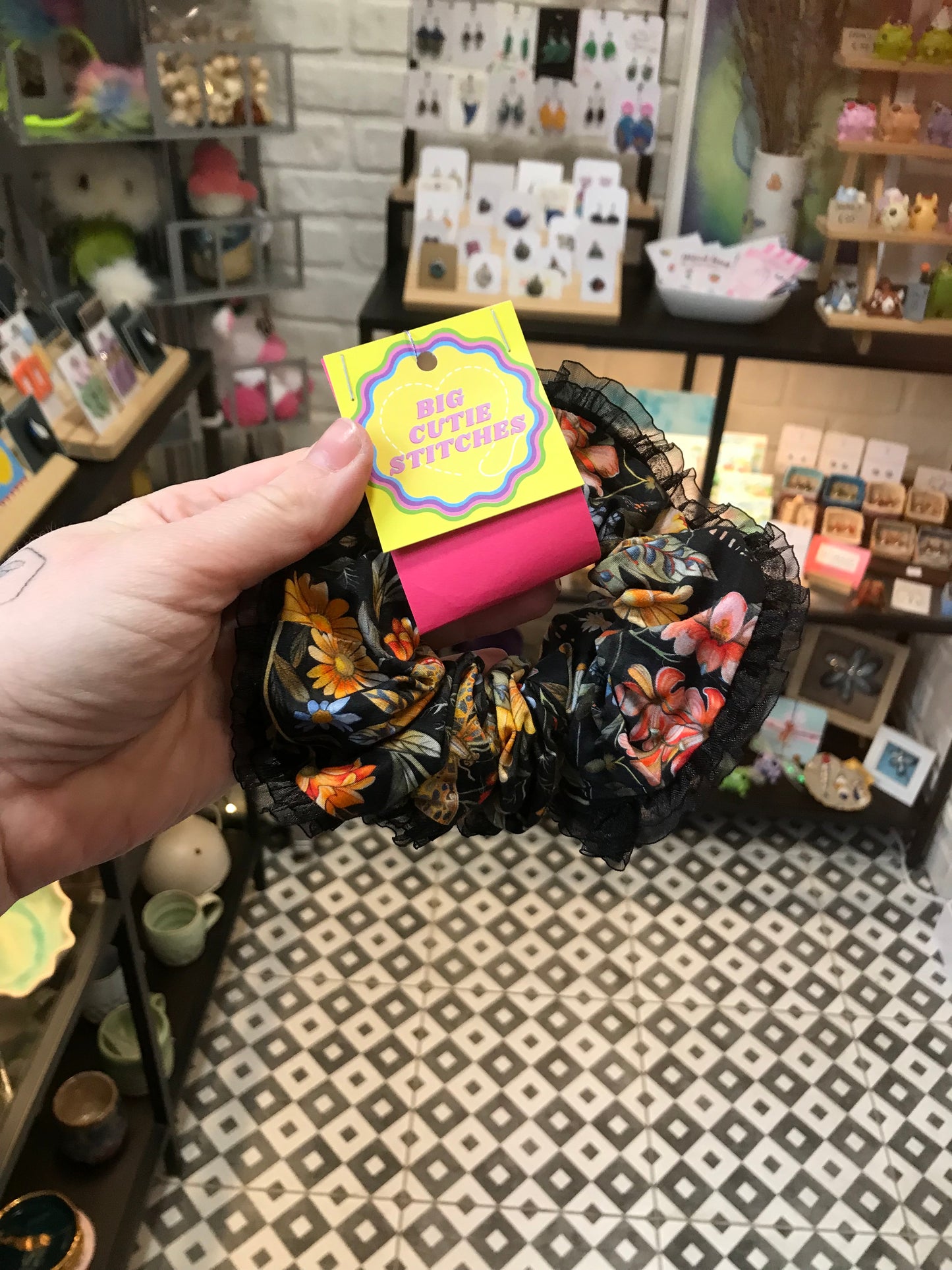 Big cutie stitches scrunchies