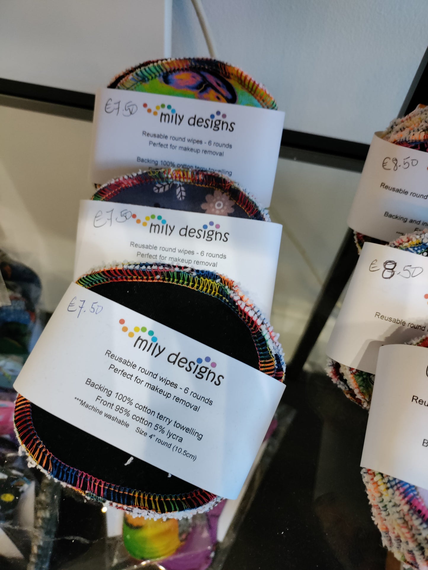 Reusable face round make-up wipes
