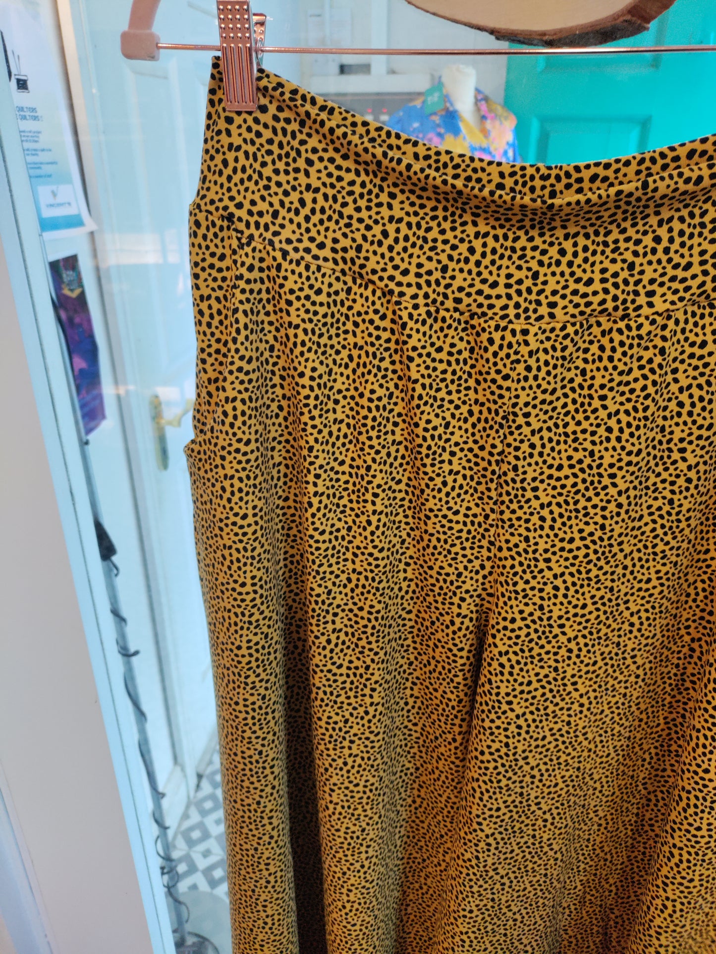 Wide leg pants