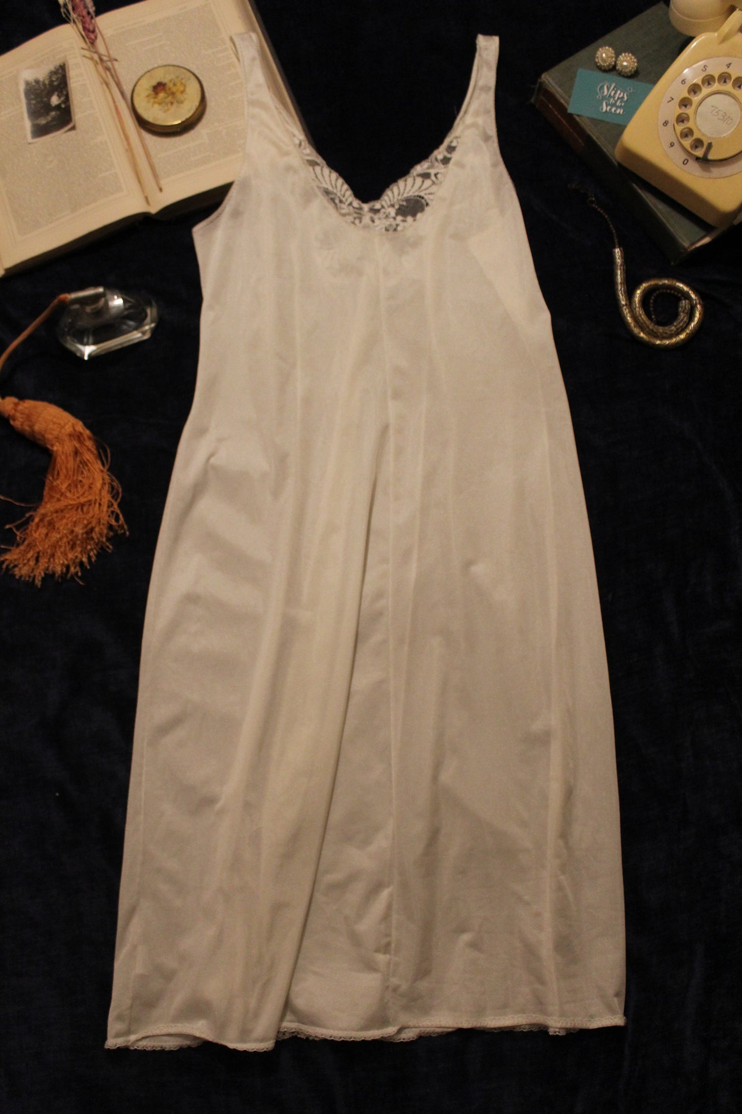 Classic porcelain slip