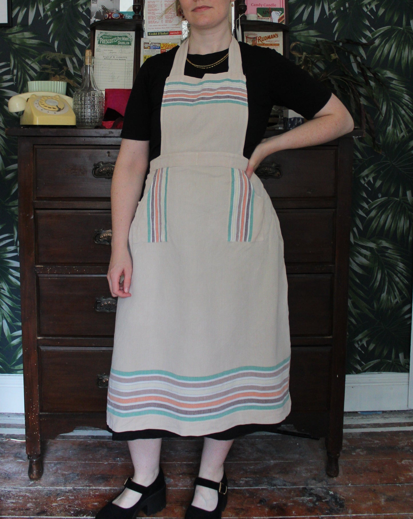 Canvas apron with pastel stripes