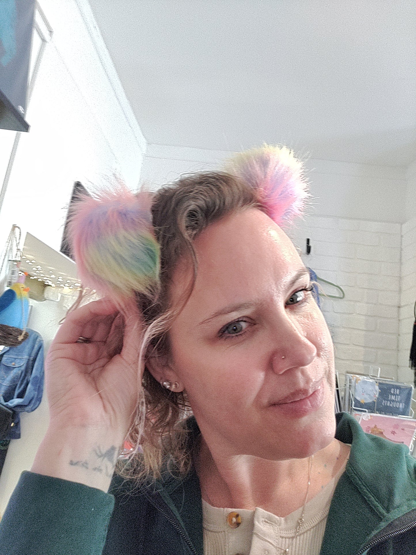 Pom pom headband