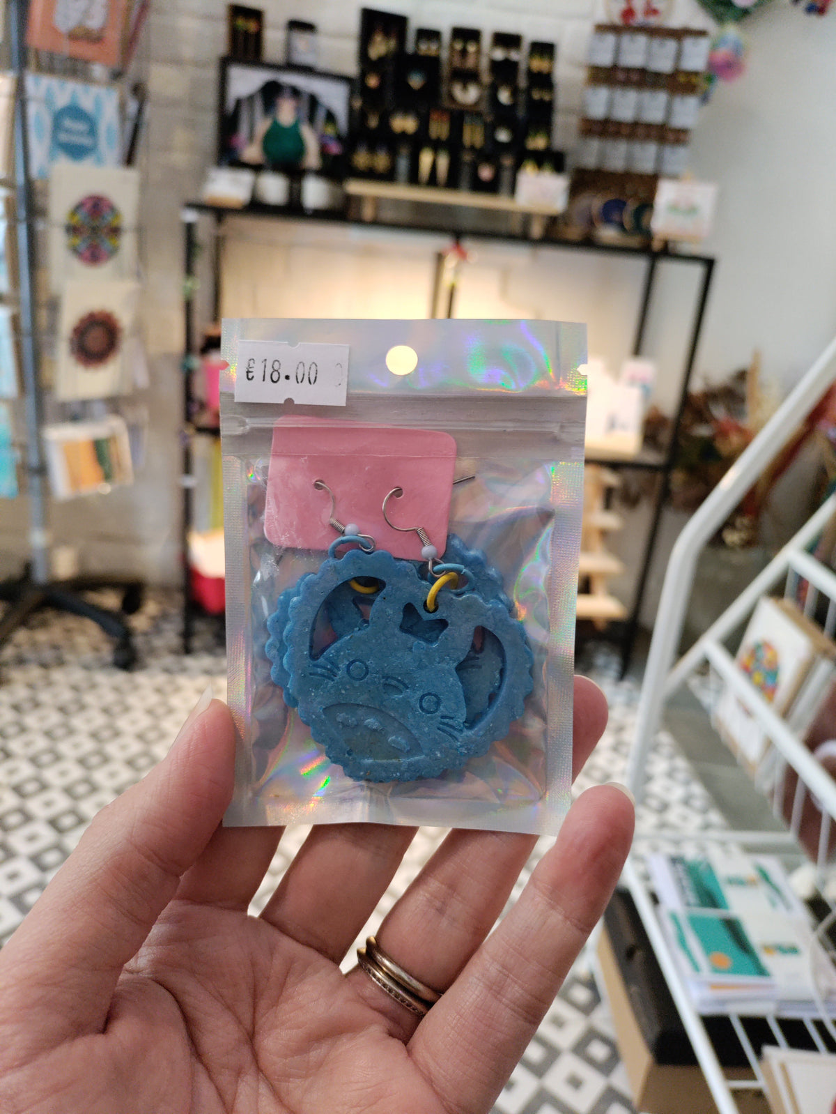 Pendant earrings