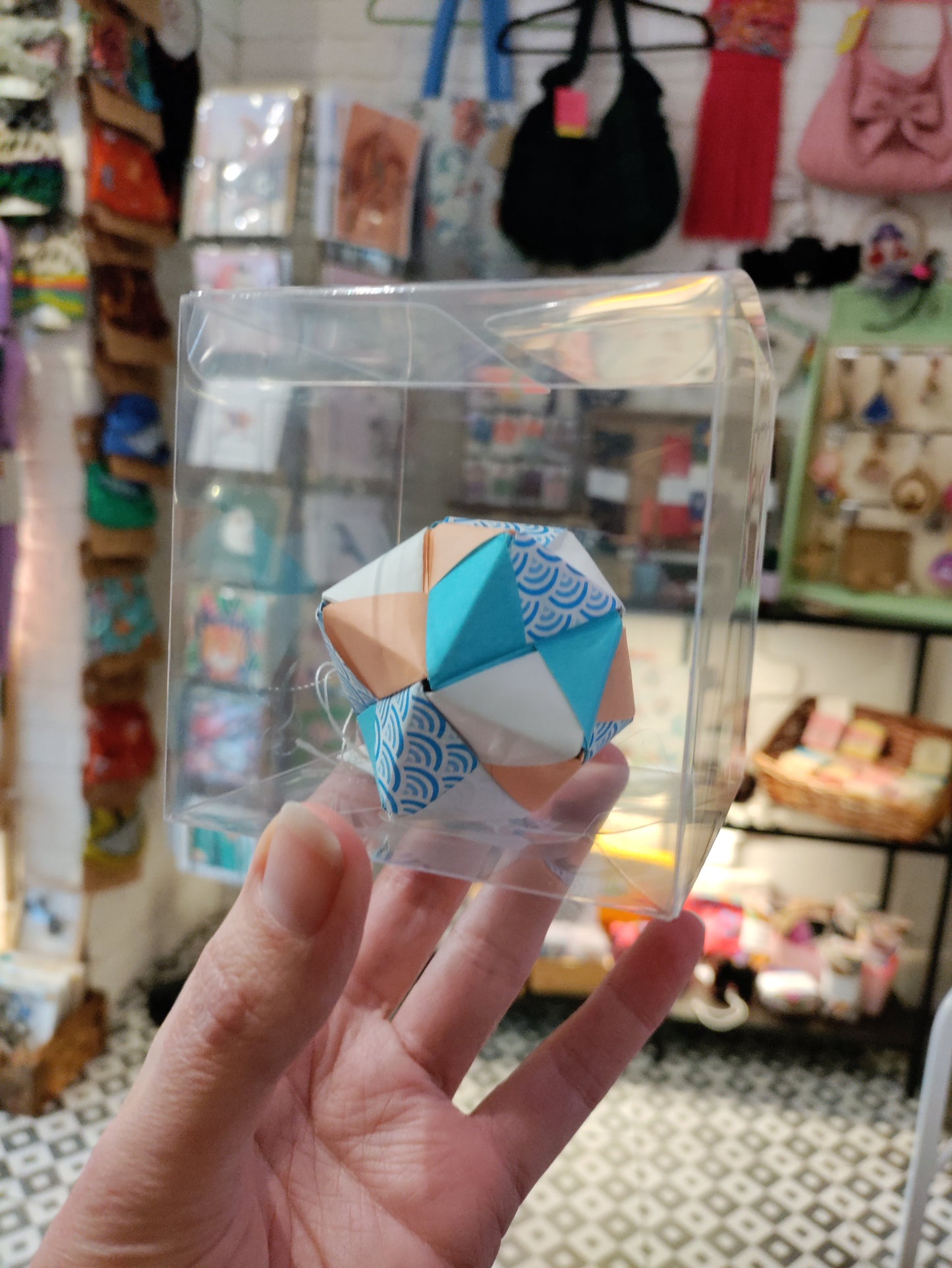 Ayuko paper baubles