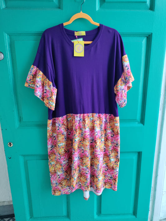 Big cutie Stitches purple dress with tiger and floral skirt - fits size 16-22