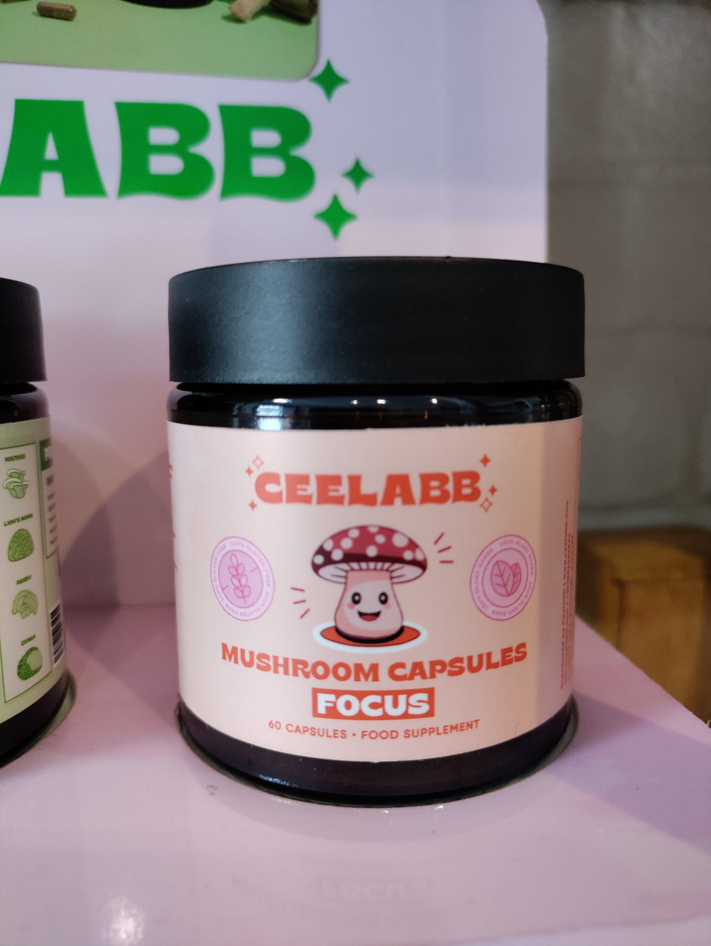 Ceelabb functional mushroom capsules
