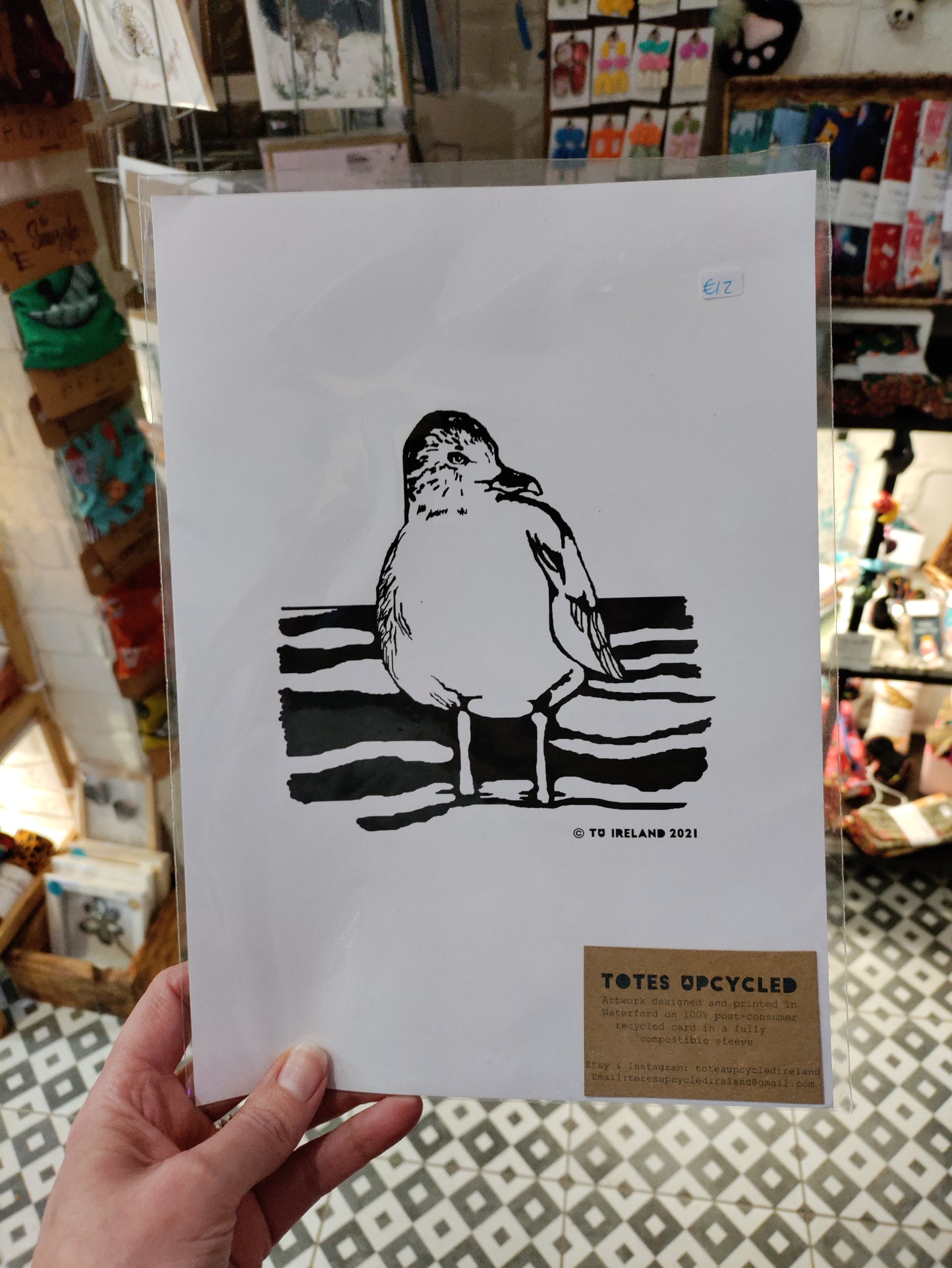 Totes upcycled prints