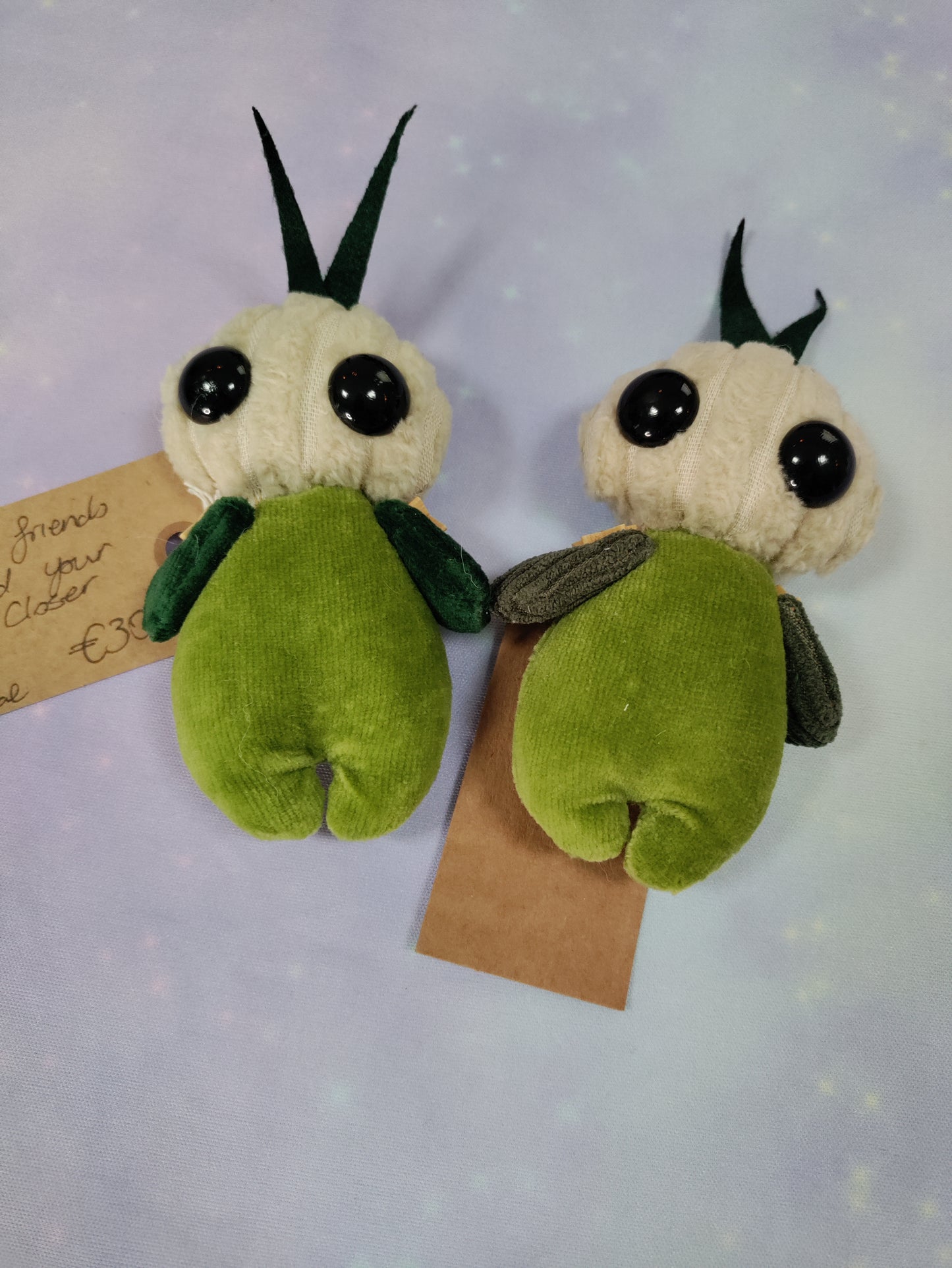 Little garlic guys