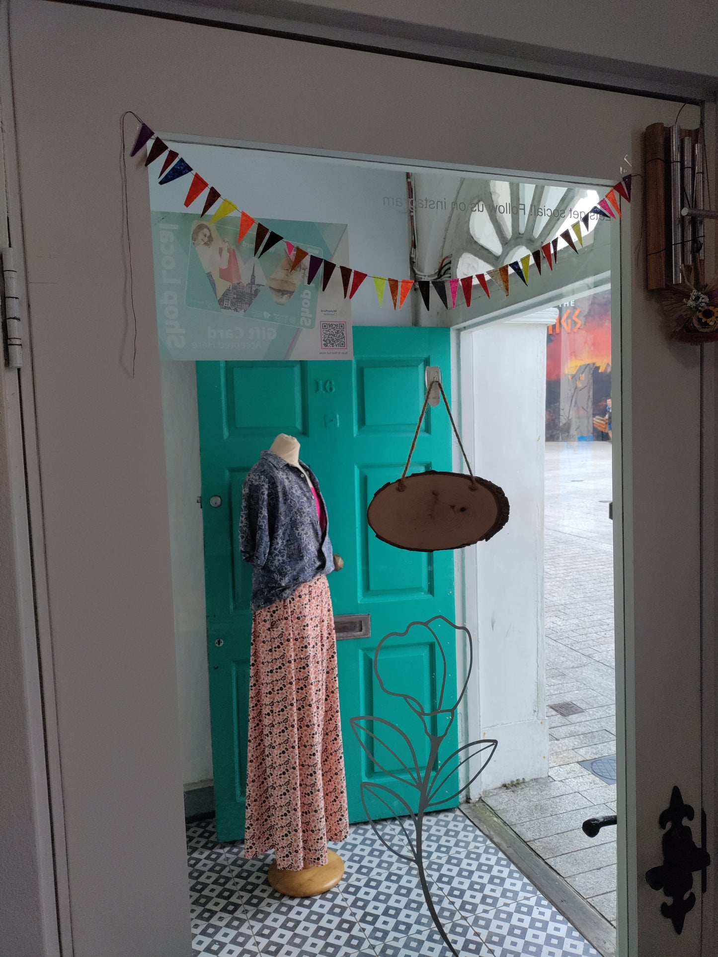 Mini bunting