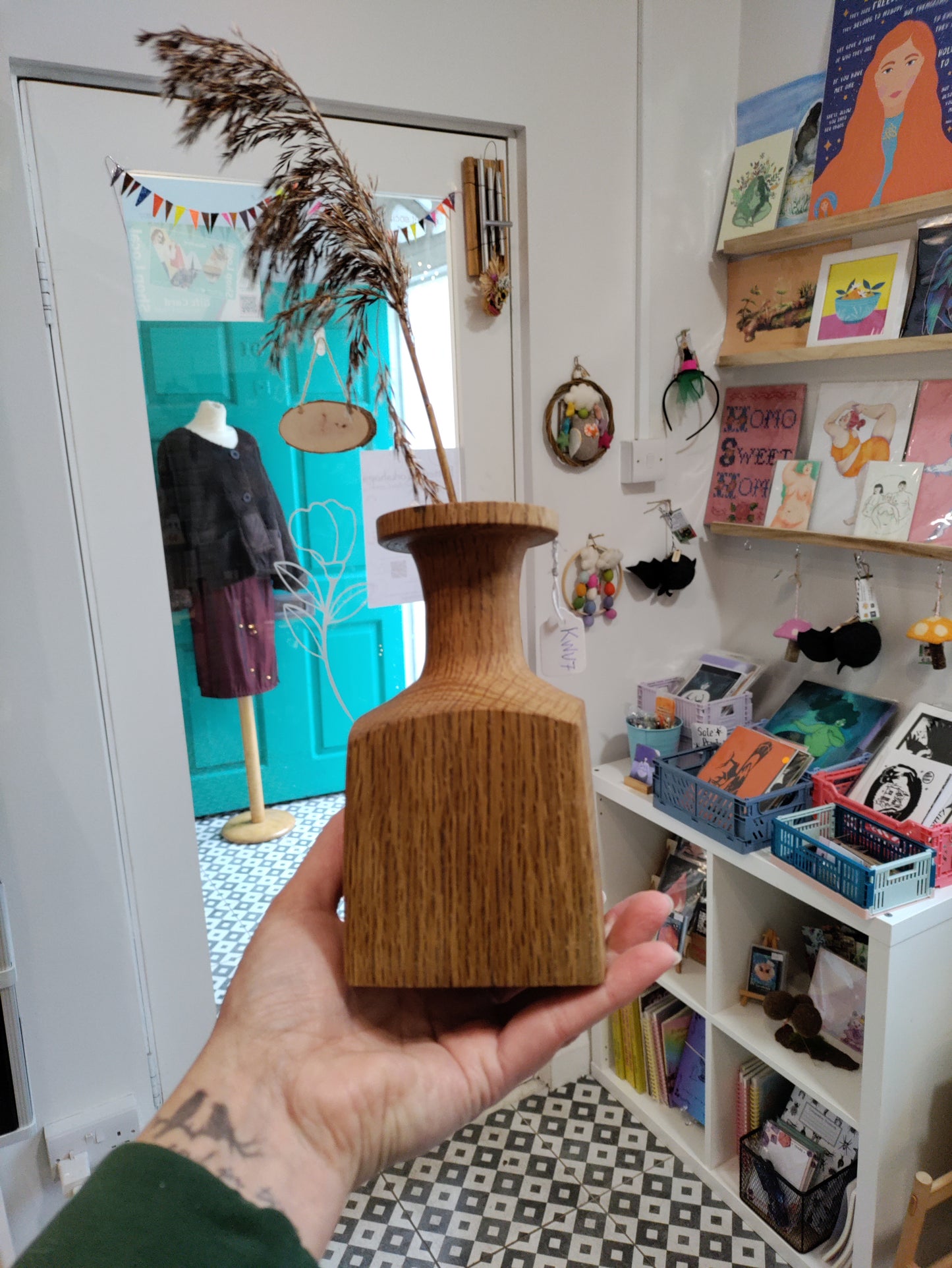 Wooden dry flower vases