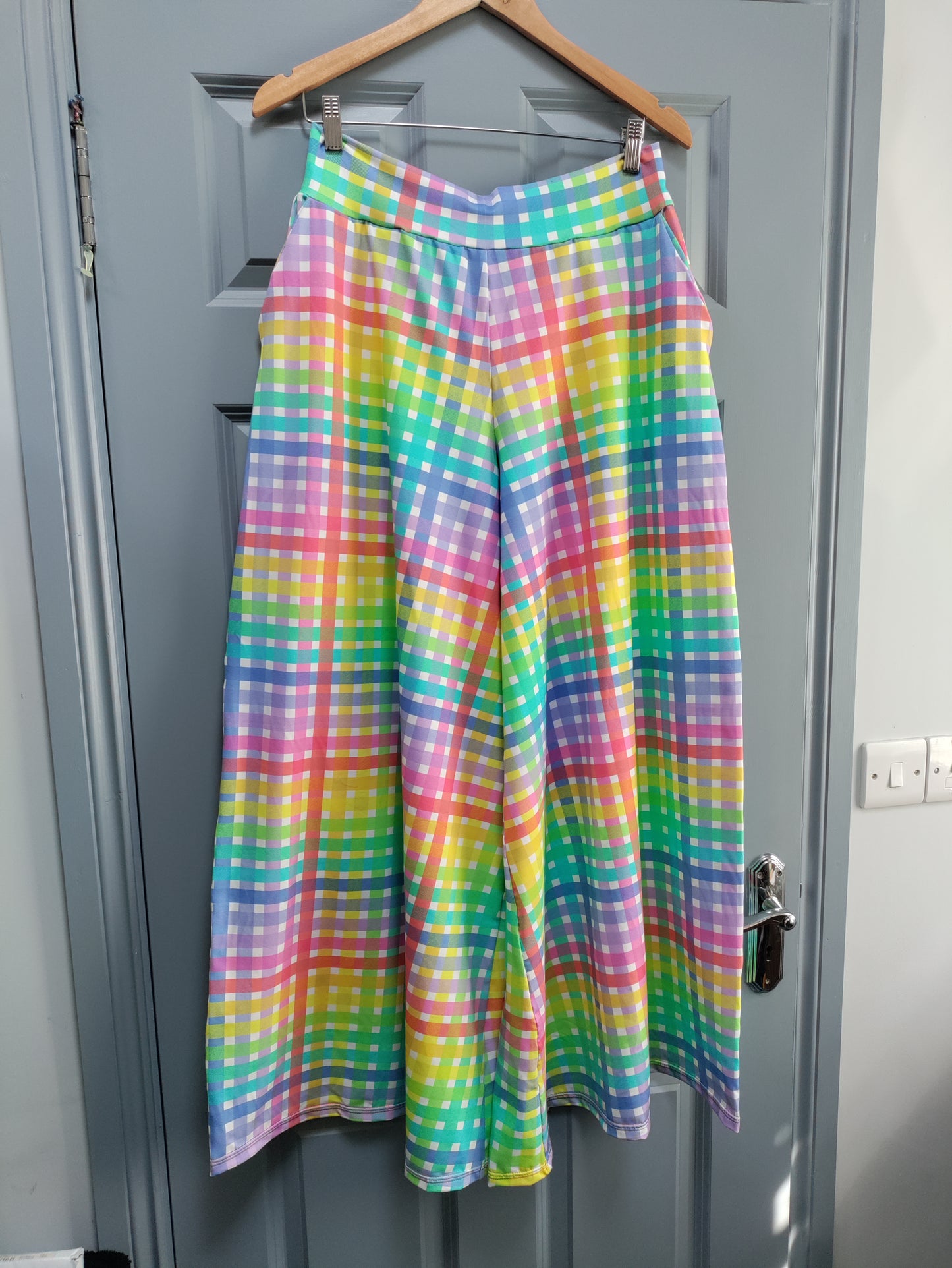 Wide leg pants