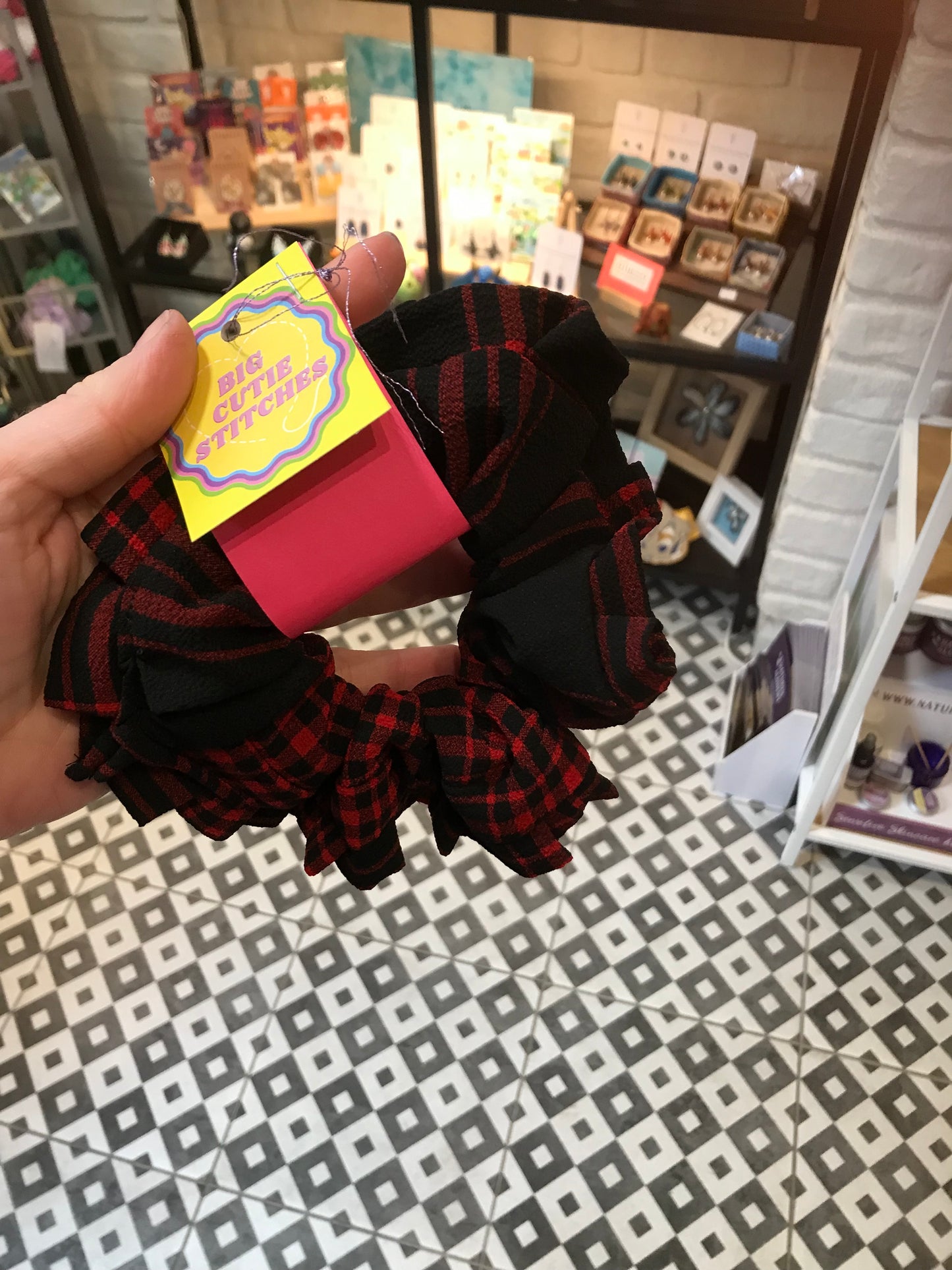 Big cutie stitches scrunchies