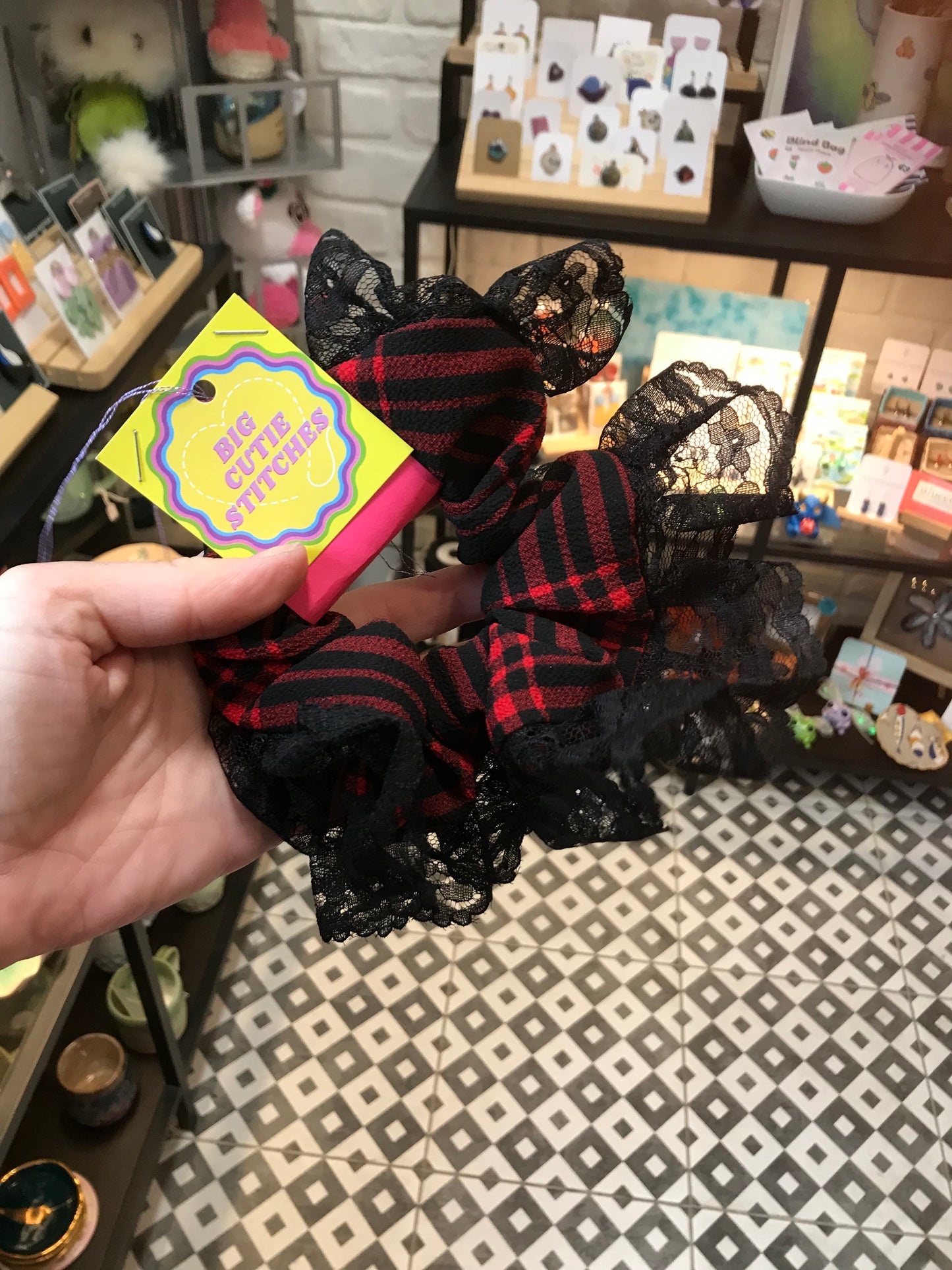 Big cutie stitches scrunchies