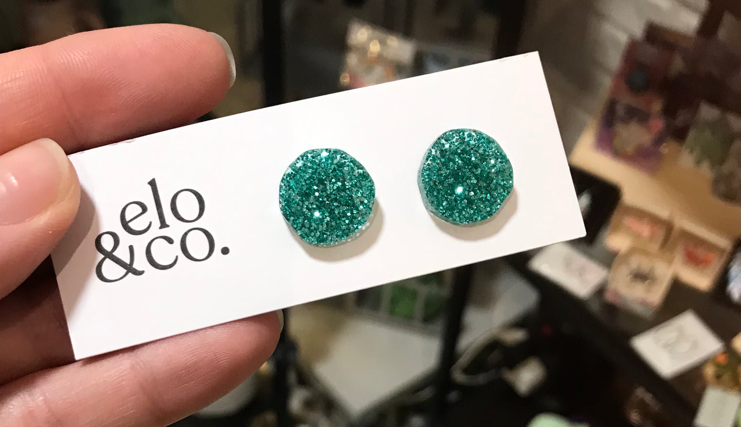 Elo & co. Studs