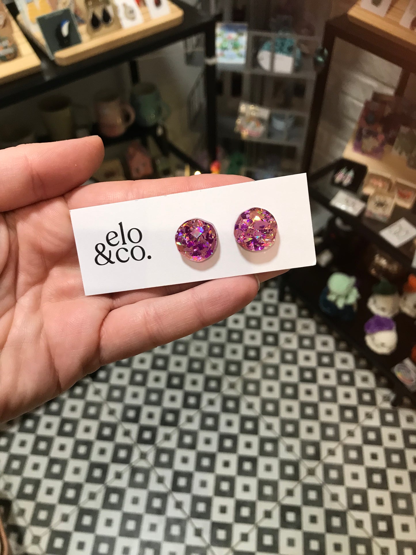 Elo & co. Studs