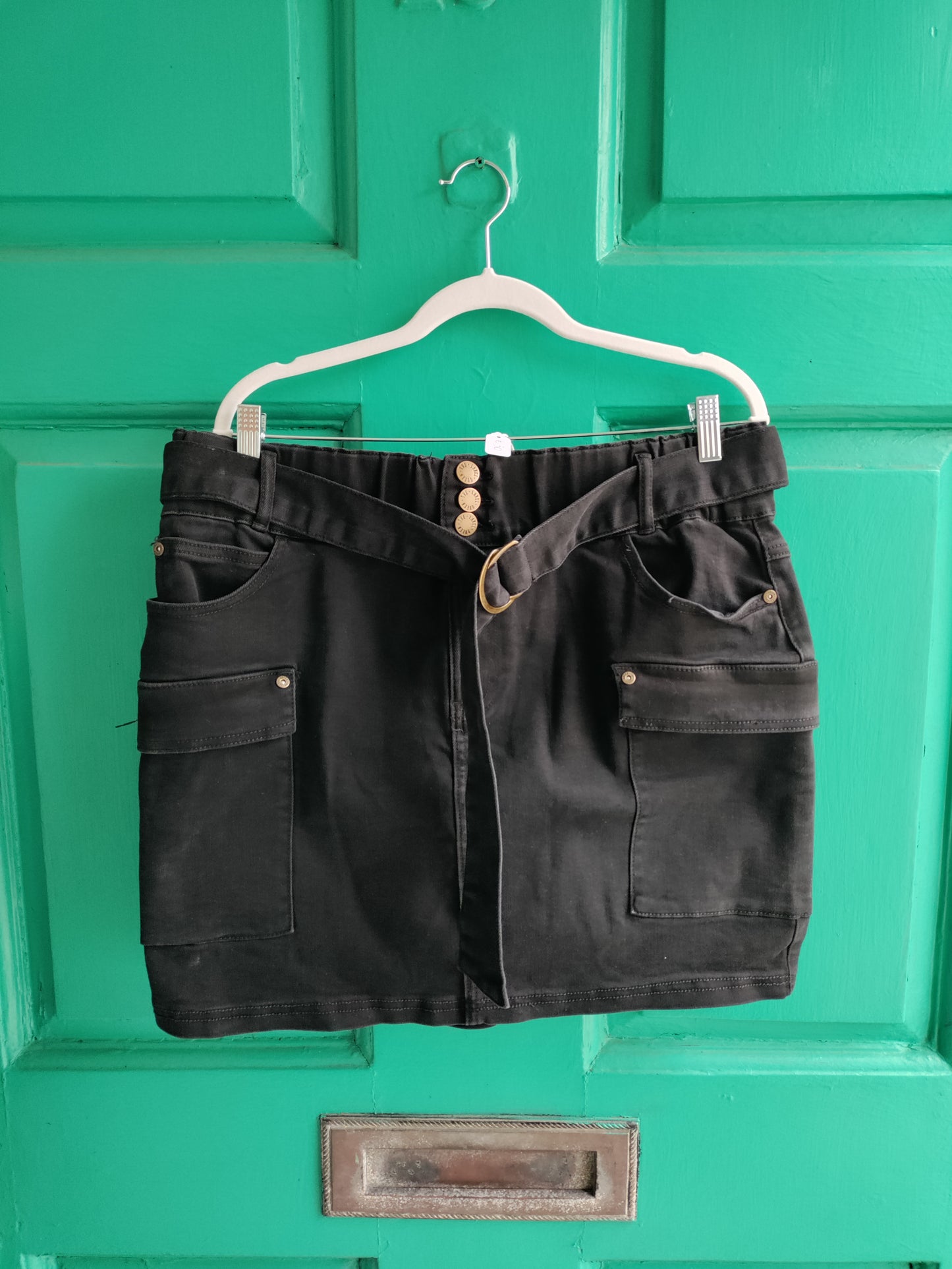 Like new - Queen the label black stretch denim cargo skirt -size 18