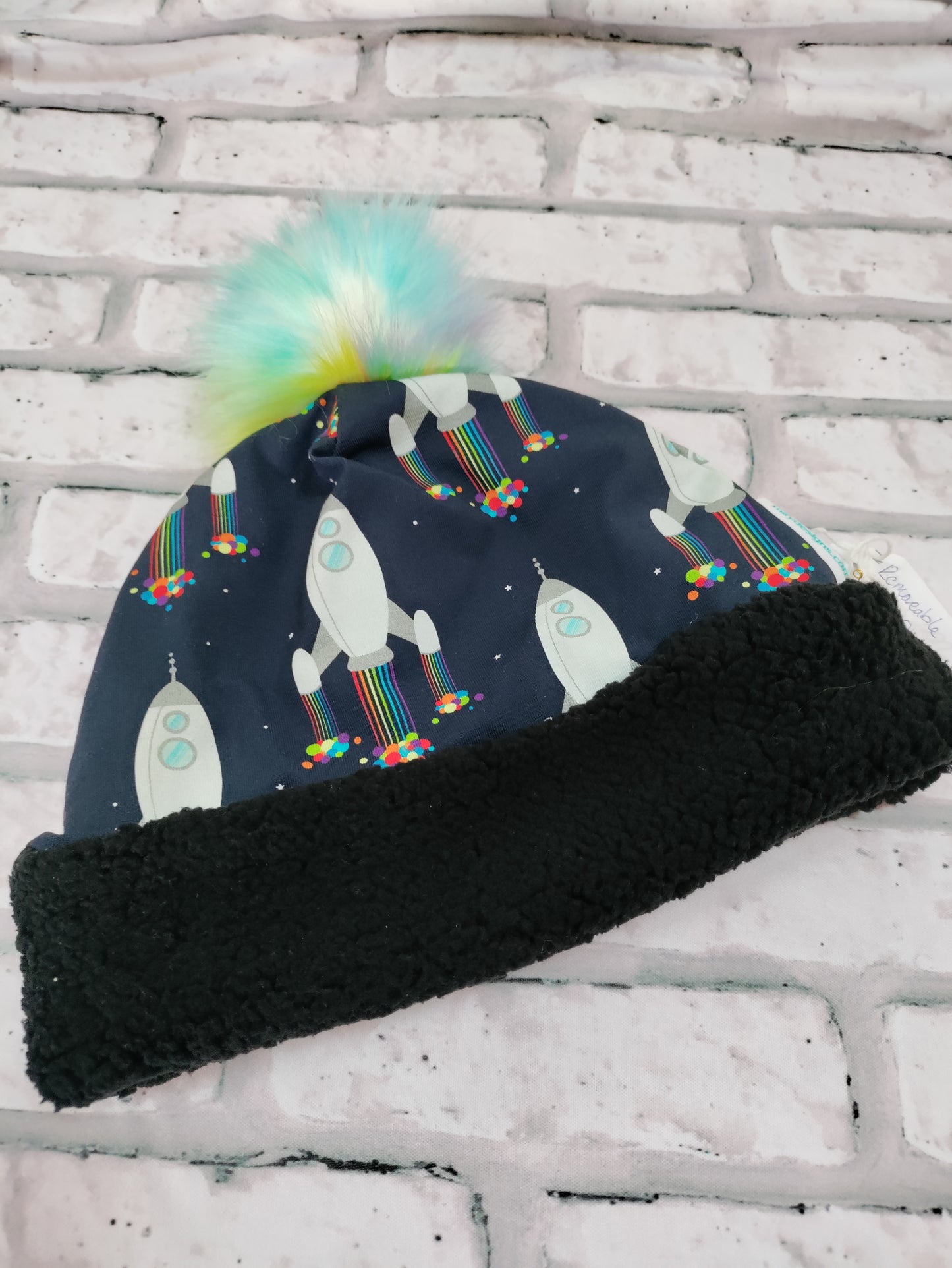 Kids pom pom hat