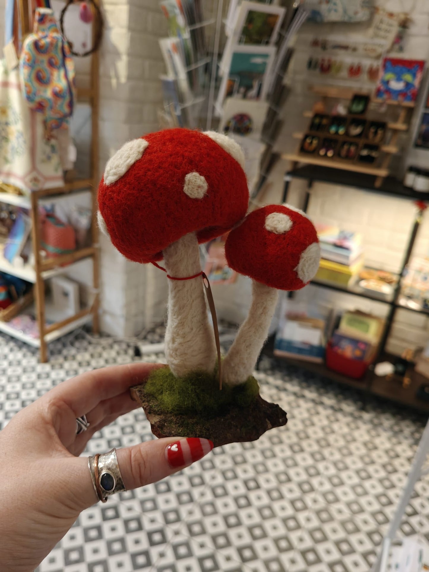 Felt mushrooms