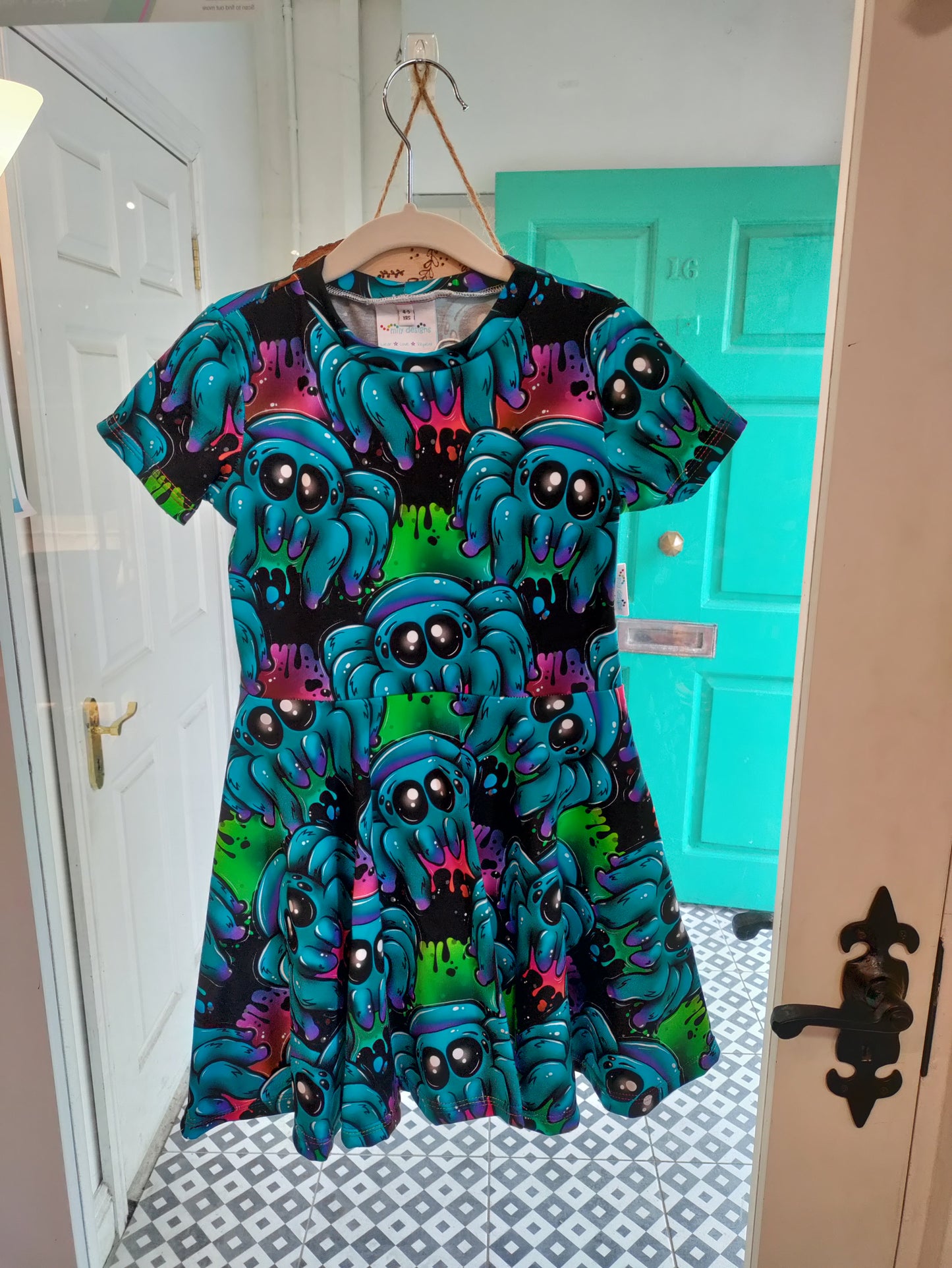 Kids spin dress