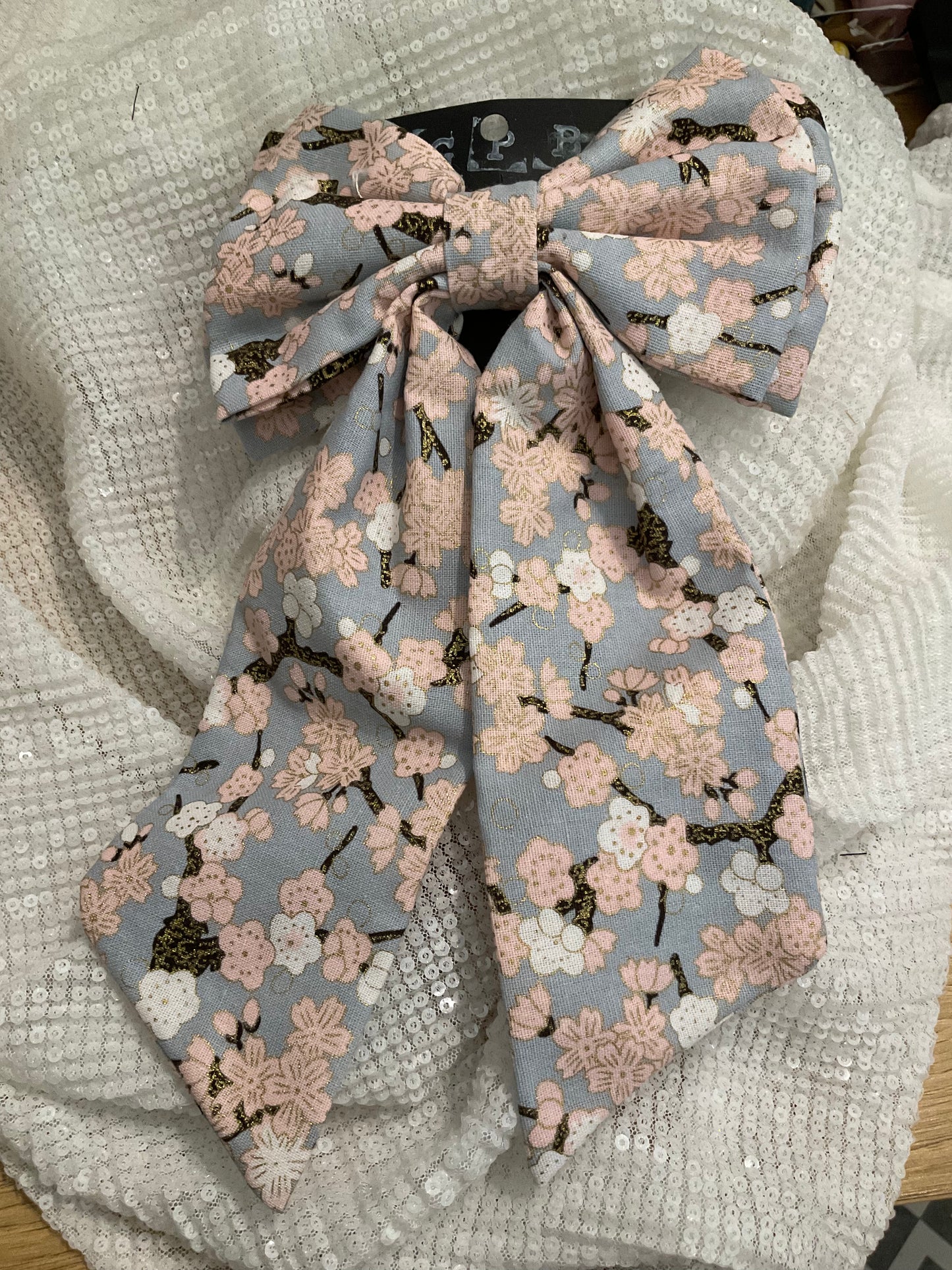 Guinea punk boutique bows