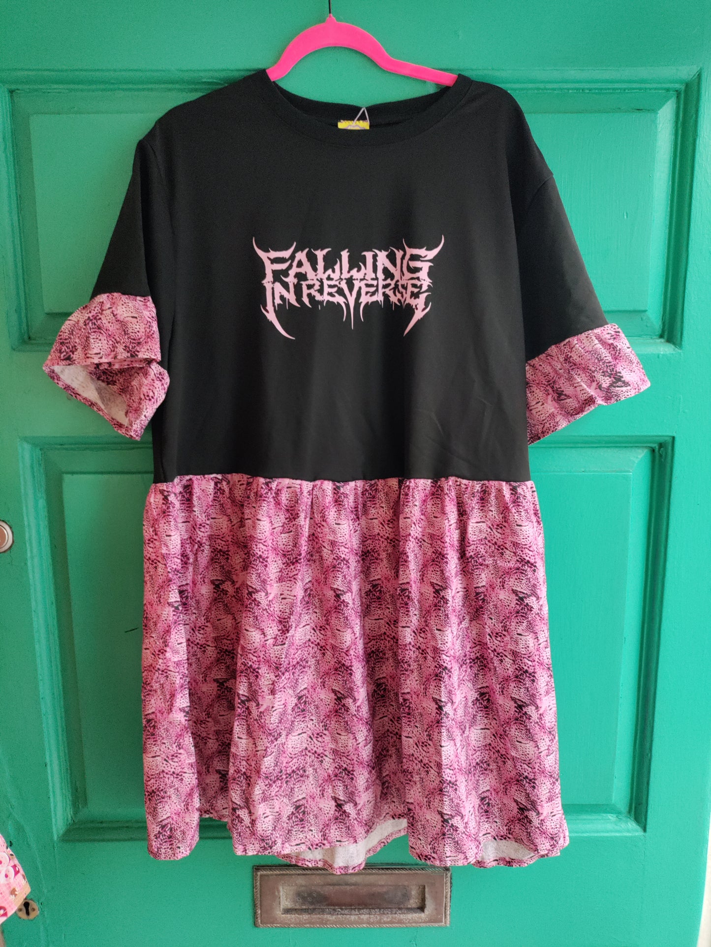 Pink animal falling in reverse dress size UK 22-26