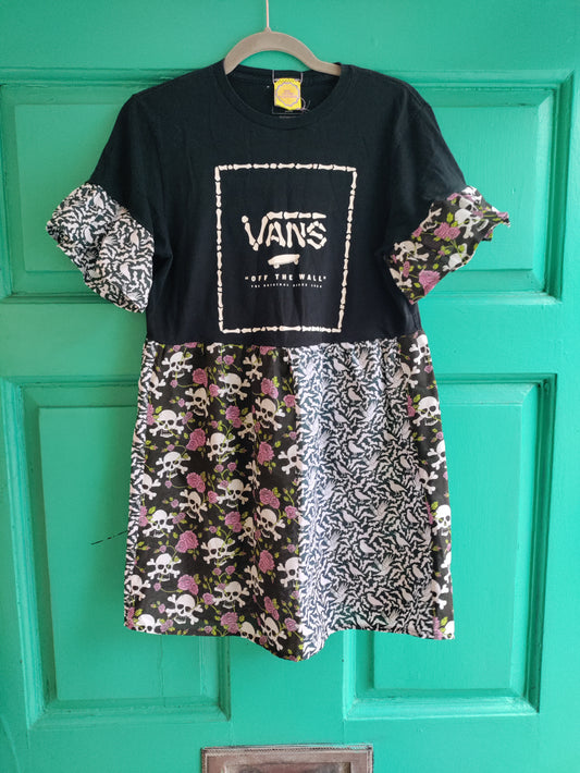 Blank Vans with skulls and roses and birds - size UK 8-12