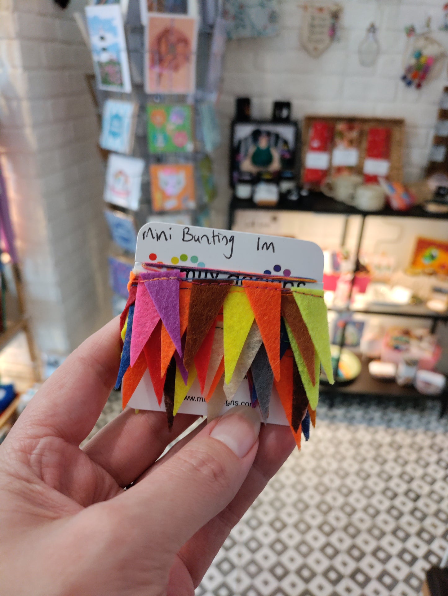 Mini bunting