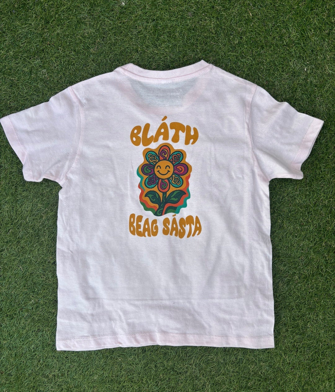 Bláth Beag Sásta (happy little flower) kids t-shirts