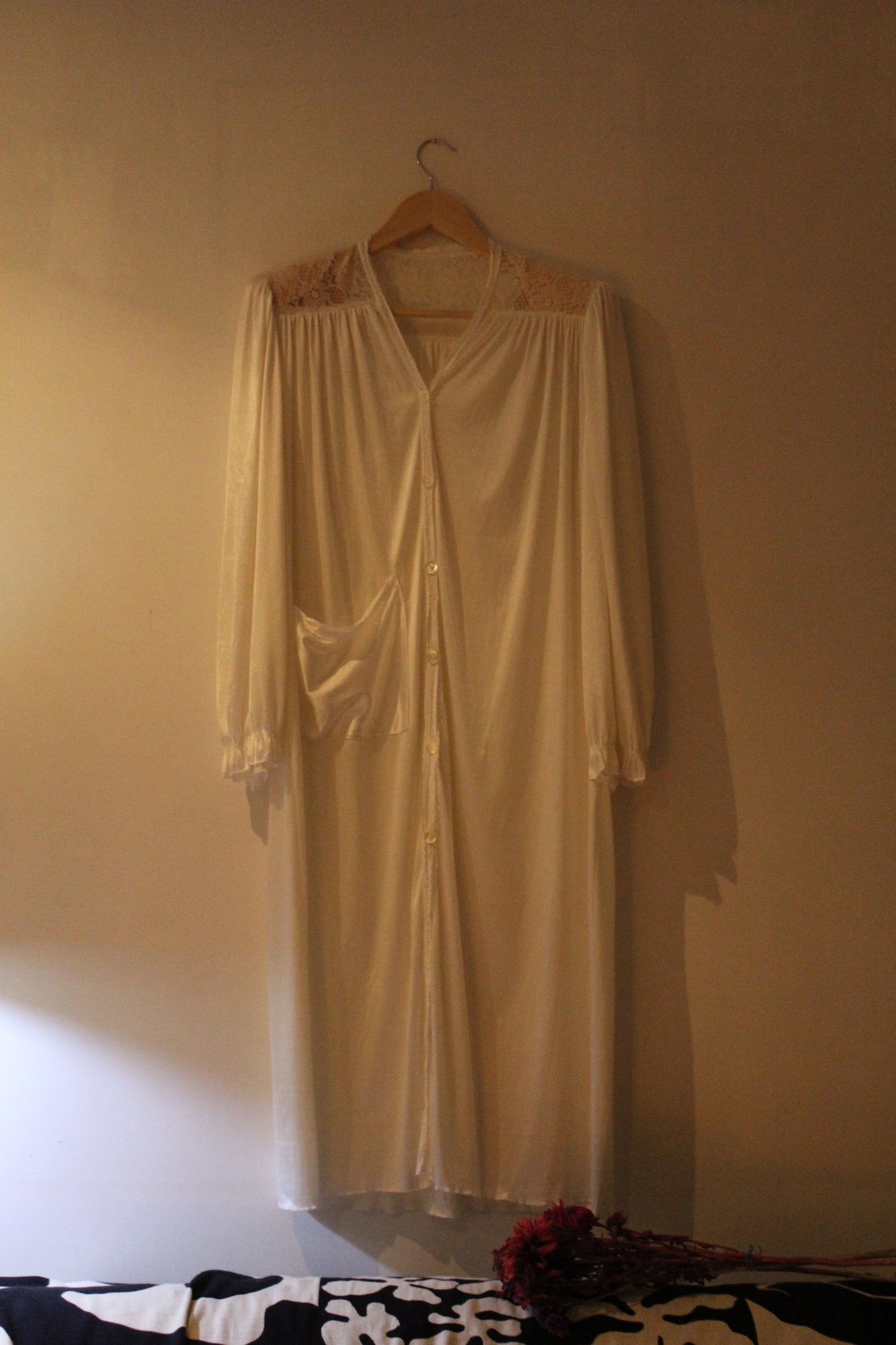 Slinky bridal style robe with lace shoulders