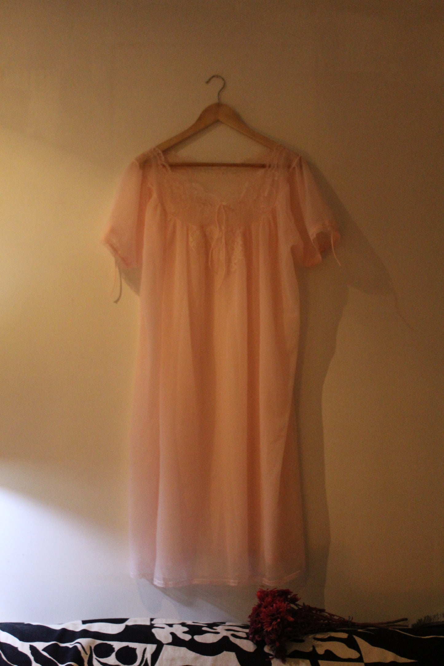 Funky pink lace nightie with puff sleeves