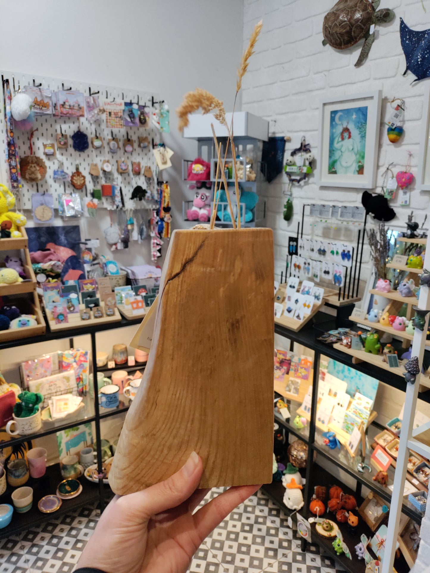 Wooden dry flower vases