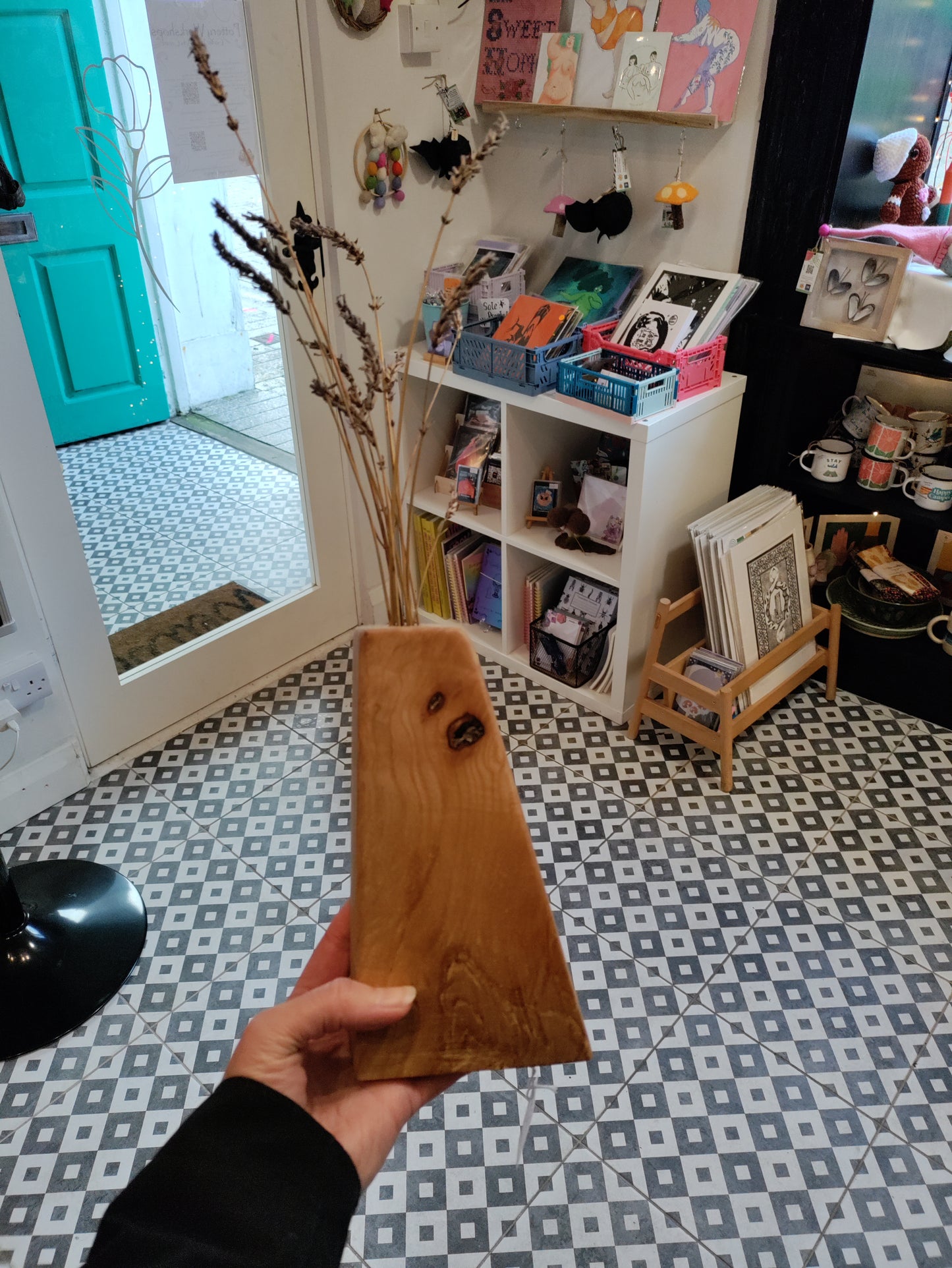 Wooden dry flower vases