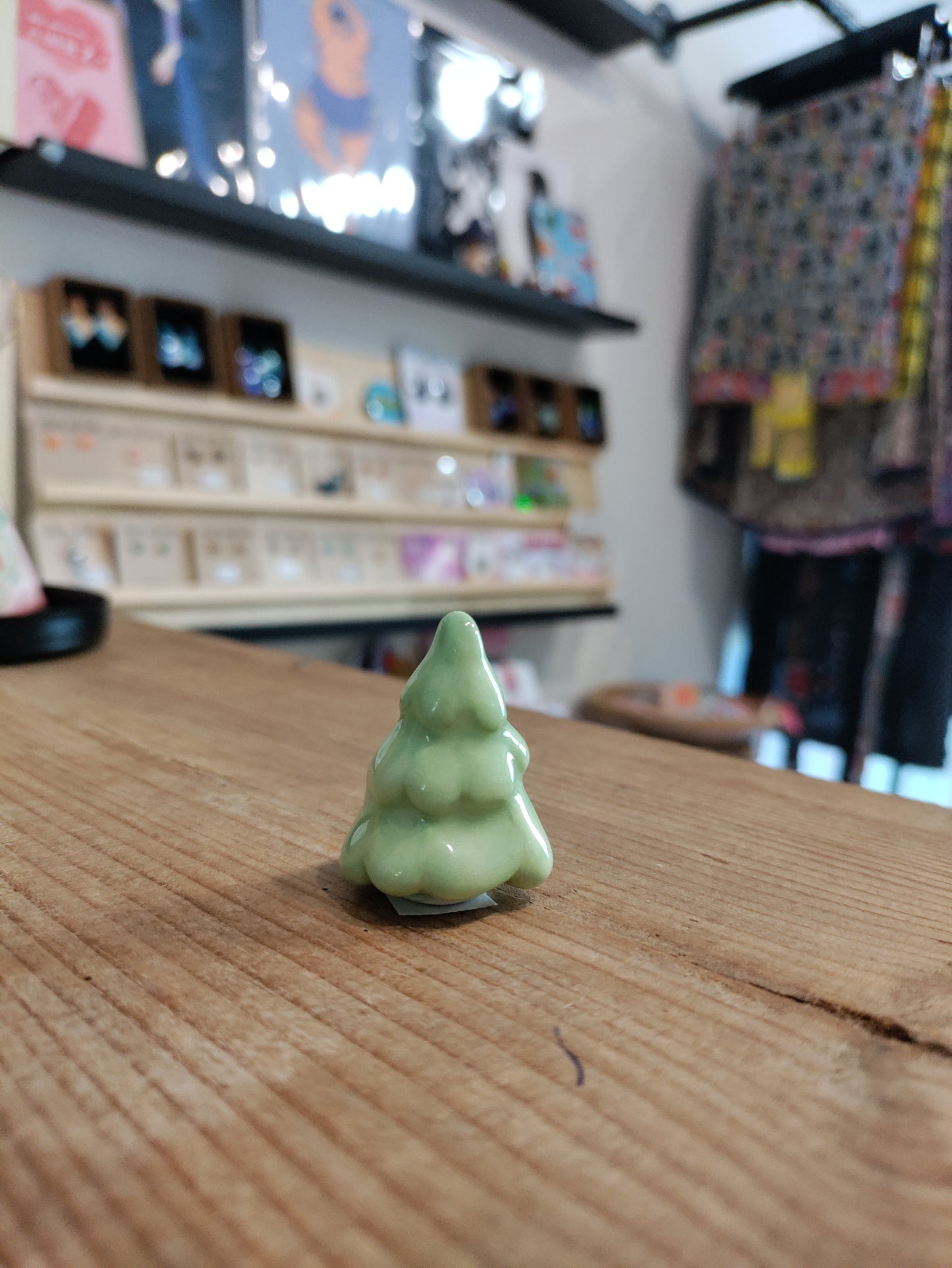 Tiny tree ceramic