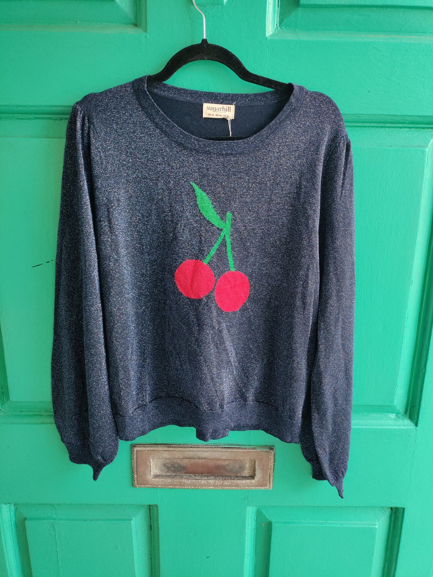Second hand jumpers
