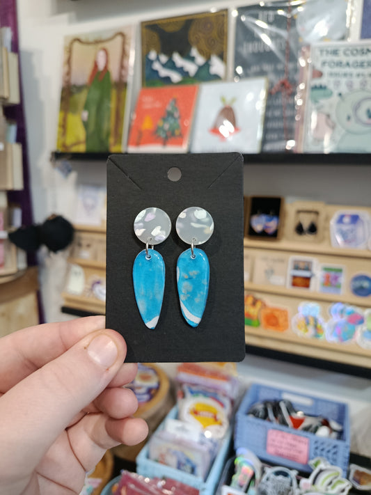 Blue elongated teardrop