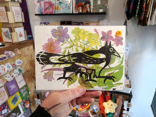 Tatzelwurk Magpie Linos on Botanical backgrounds